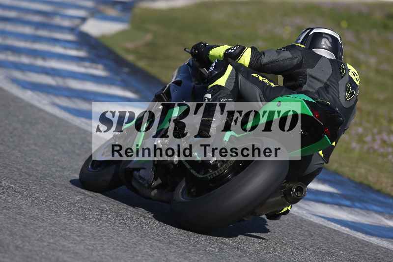 /Archiv-2024/01 26.-28.01.2024 Moto Center Thun Jerez/Gruppe gruen-green/48